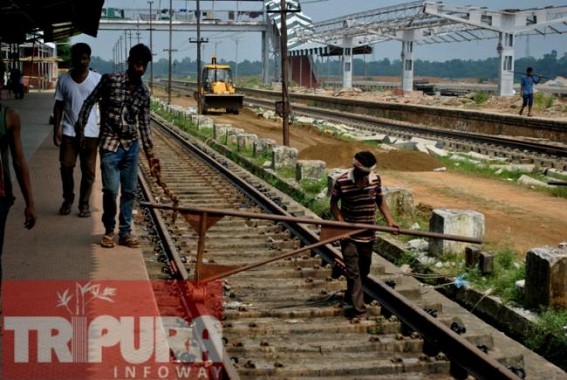 BG conversion work stalled in 800 meter area of Teliamura at Agartala-Kumarghat railway track